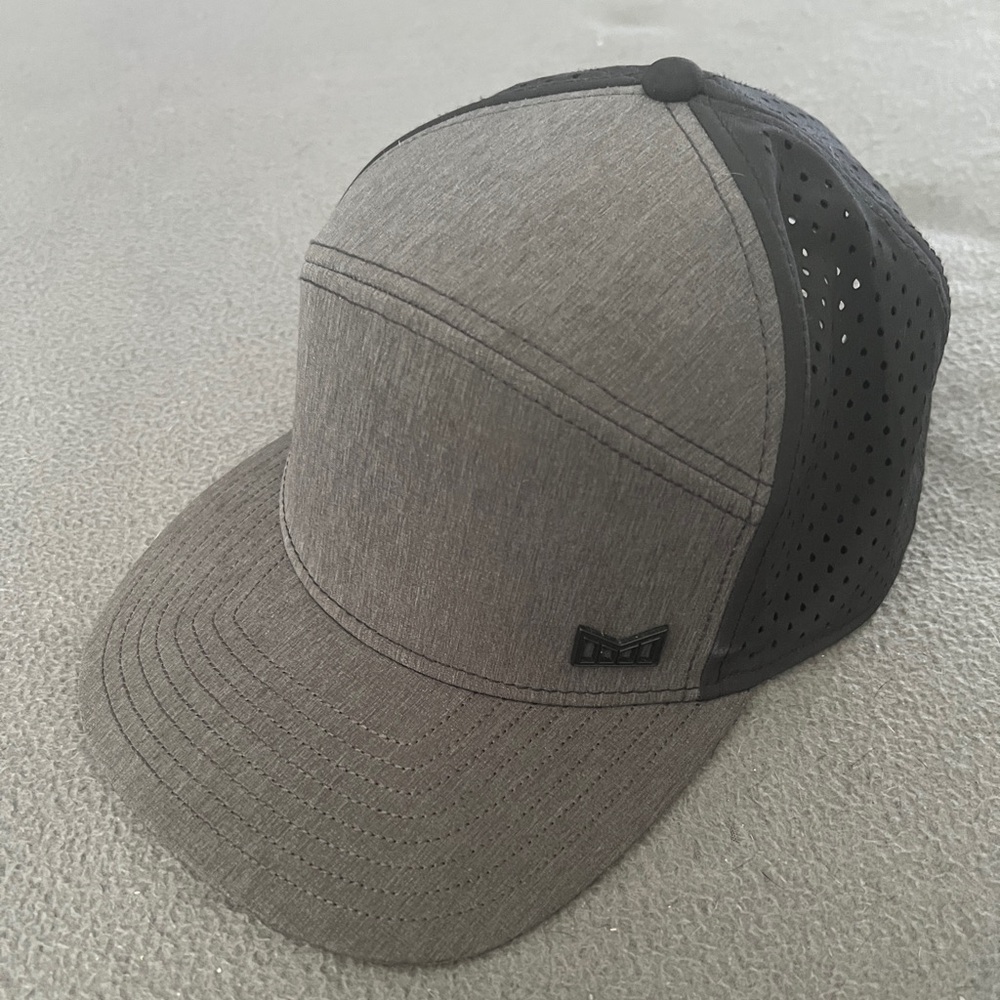 Melin Hydro Hat